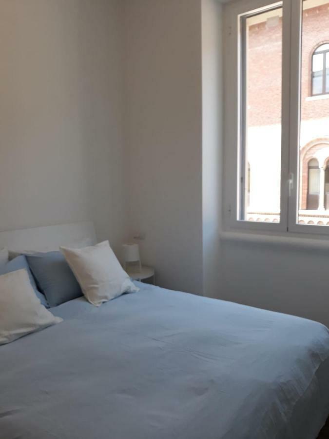 Appartamento Con Vista Milano Exterior foto